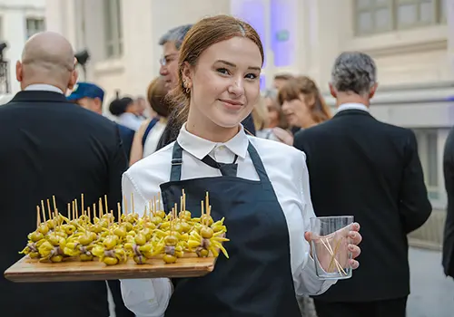 camarero-catering-empleo camarero catering empleo