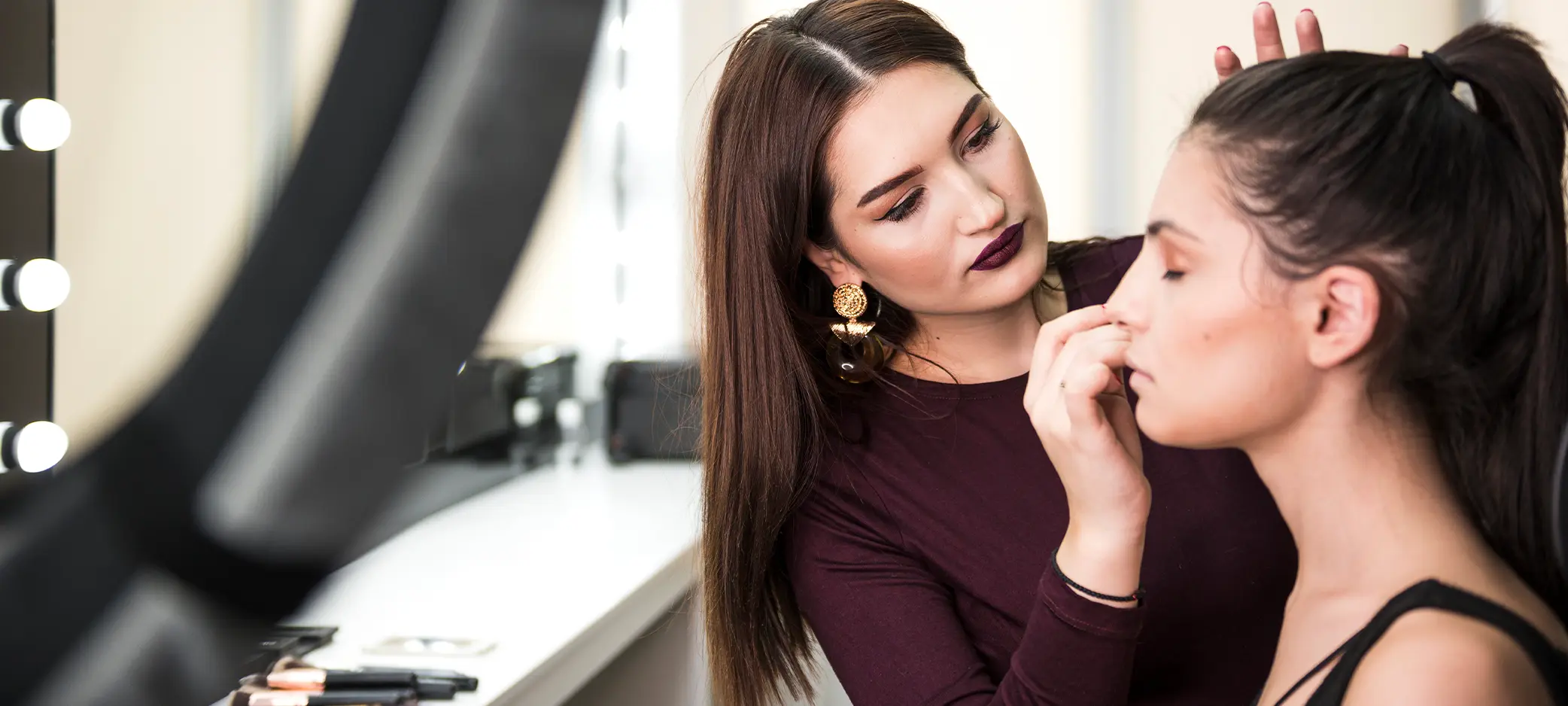 trabajar-como-maquillador-peluquero-eventos trabajar como maquillador peluquero eventos